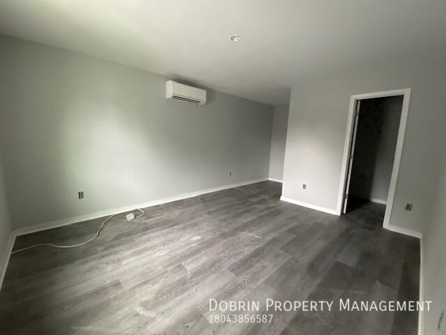 Building Photo - 1401 Carter St