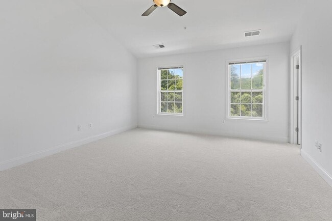 Building Photo - 8852 Purple Iris Ln