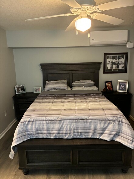 Building Photo - 2816 Fan Palm Dr