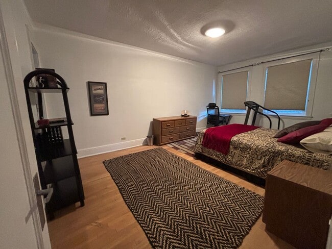 Building Photo - Vintage Beauty, Modern Living – Historic Condo Awaits!