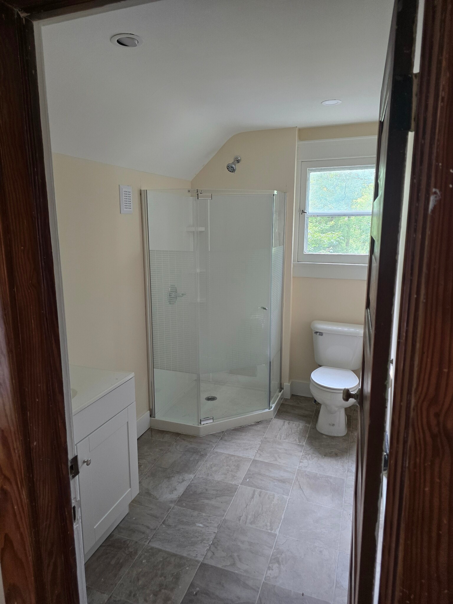 Building Photo - 712 Dewey Ave