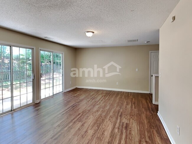 Building Photo - 375 Bass Way NW