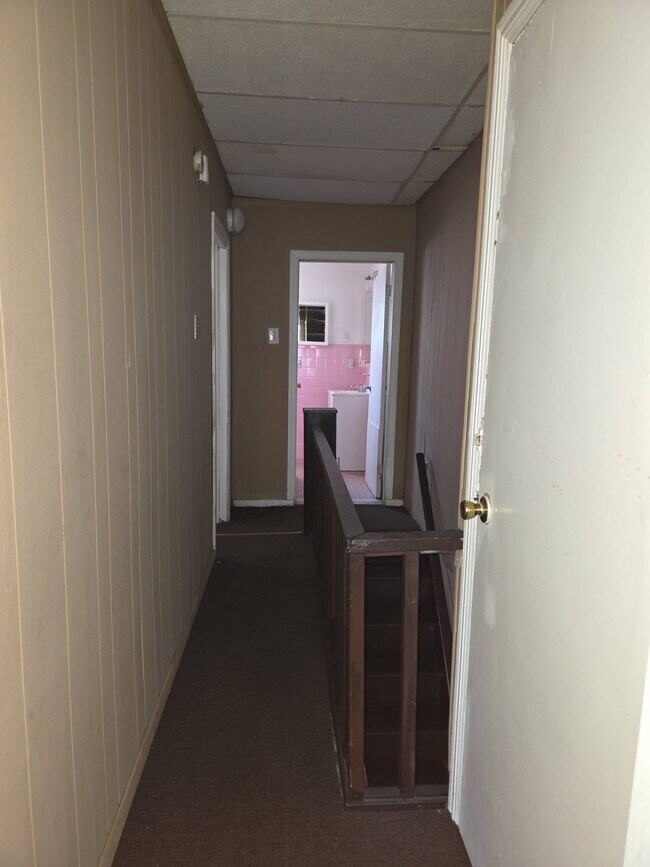 Building Photo - 1816 S Chadwick St