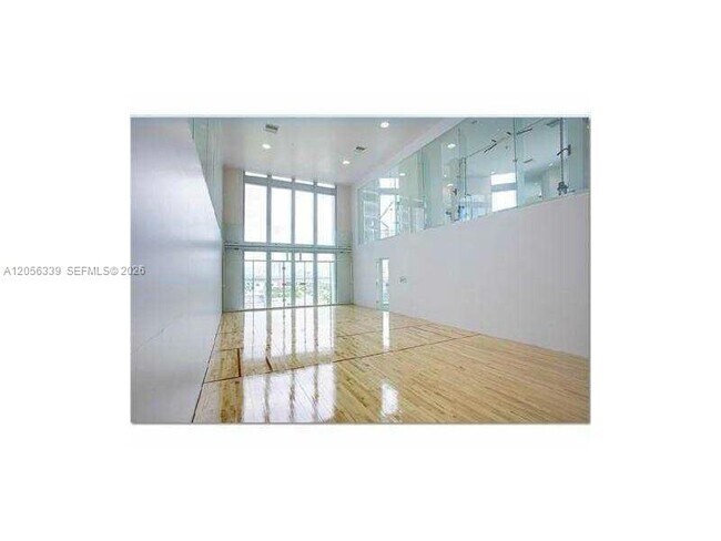 Building Photo - 350 S Miami Ave