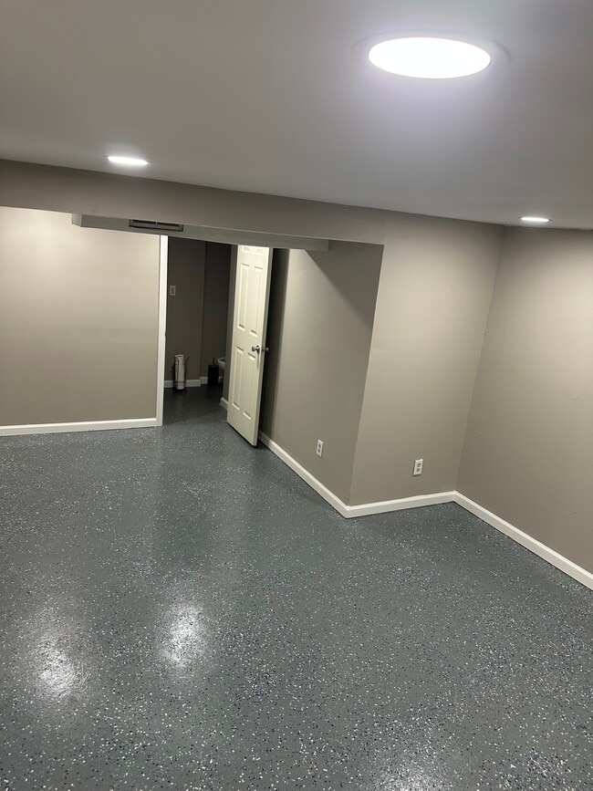 Building Photo - 2052 N 20th St