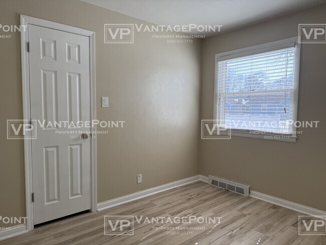 Building Photo - 1655 9th St