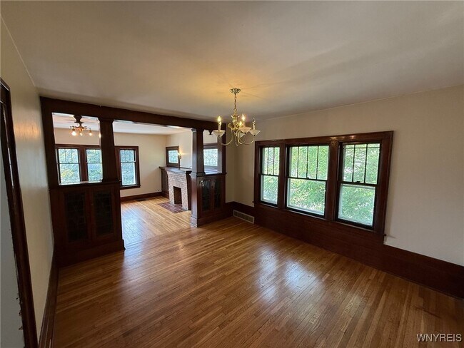 Building Photo - 333 Colvin Ave