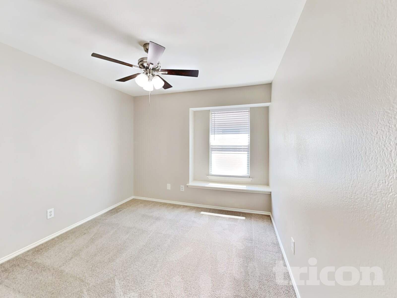 Building Photo - 6701 Fairglen Dr