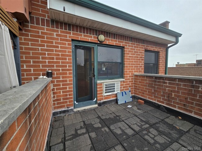 Building Photo - 83-71 116th St