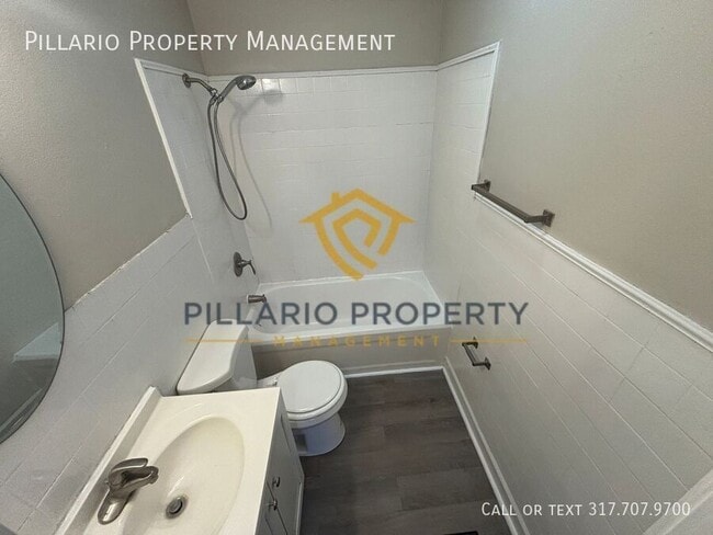 Building Photo - 2459 Finley Ave