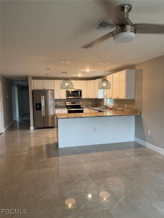 Building Photo - 2134 Davis St