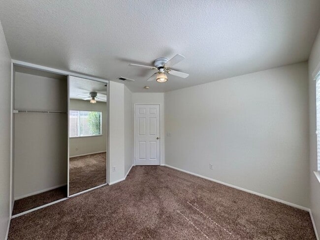 Building Photo - Spacious South Corona Single Story with 3 ...