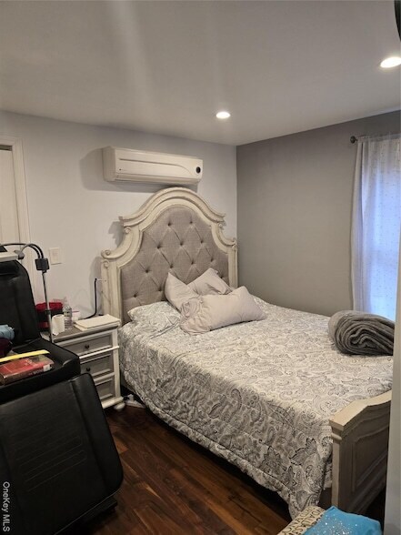 Building Photo - 18 Julian Pl