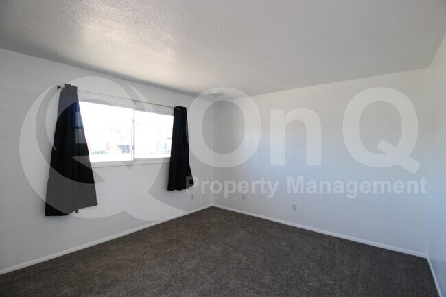 Building Photo - 124 E Minton Dr