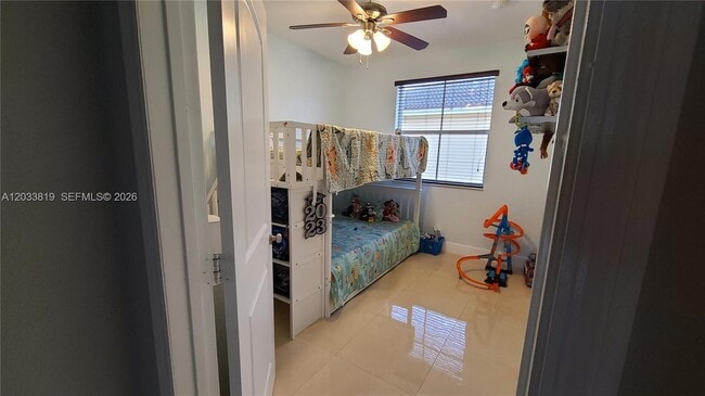 Building Photo - 886 SW 149th Ct