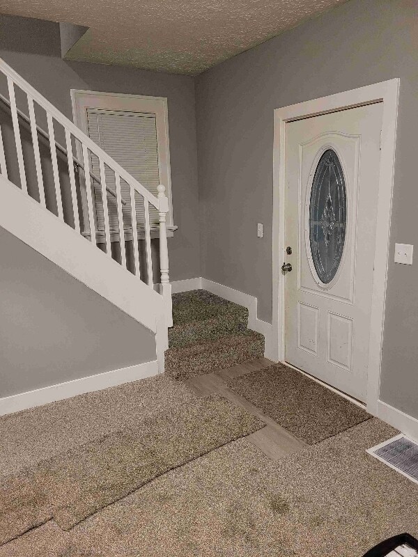 Building Photo - 320 Lockwood Ave