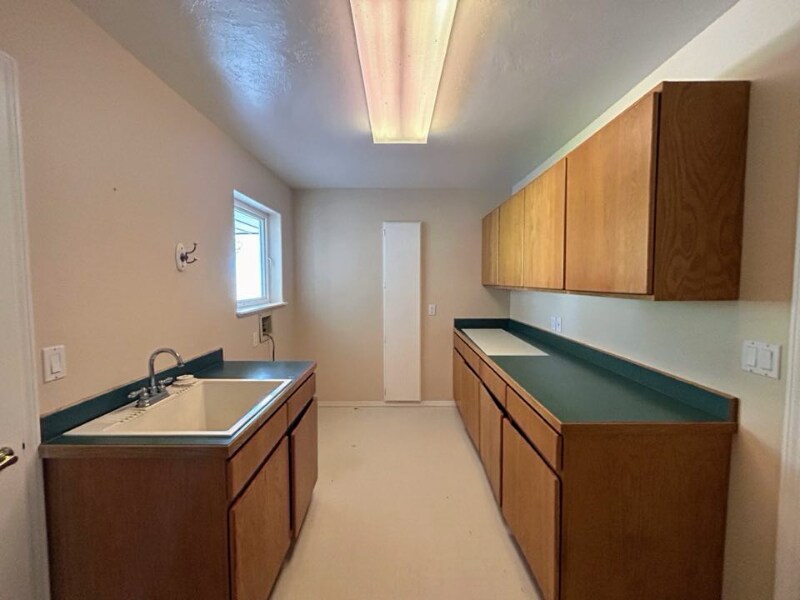 Building Photo - 825 4300 N