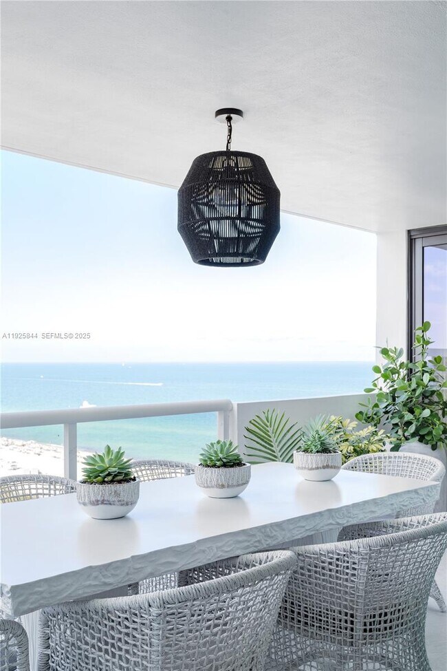 Building Photo - 5757 Collins Ave