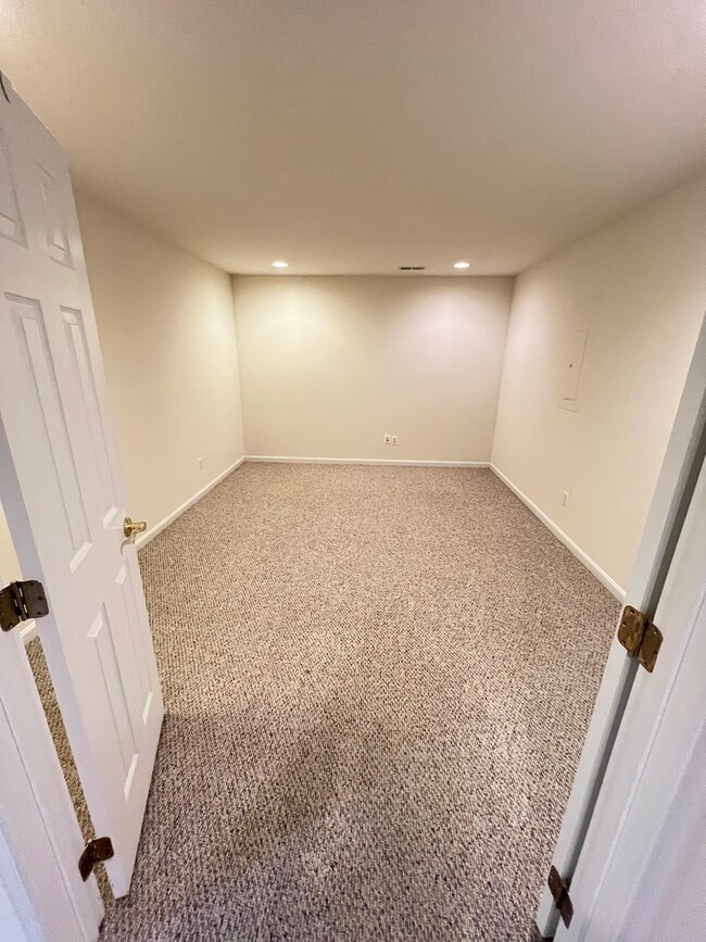 Building Photo - 10623 Red Wine Ct