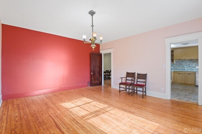 Building Photo - 6 E Union Ave