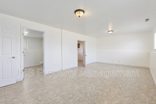 Building Photo - 1603 Eagle St
