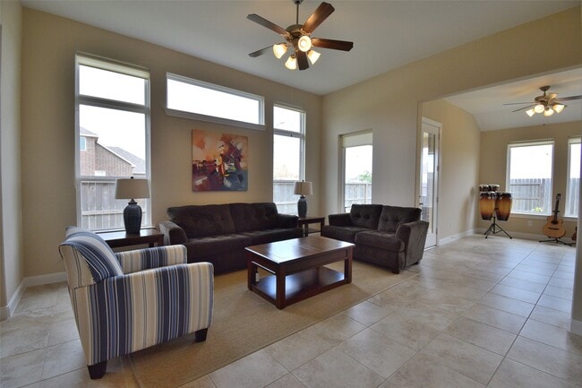 Building Photo - 24610 Windmill Canyon Ln