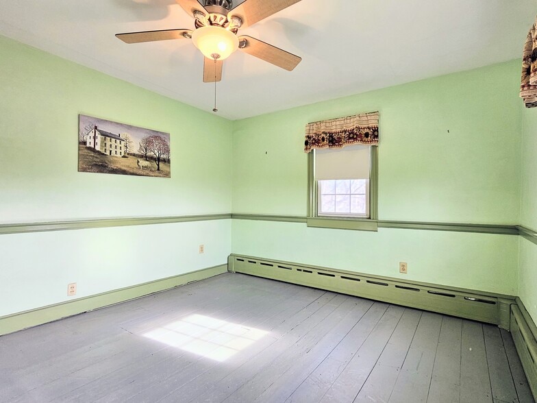 Building Photo - 453 Fruitville Pike