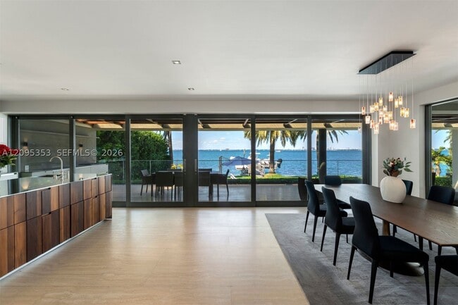 Building Photo - 360 Harbor Dr