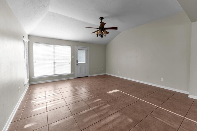 Building Photo - 2722 Bronze Loquate Ct