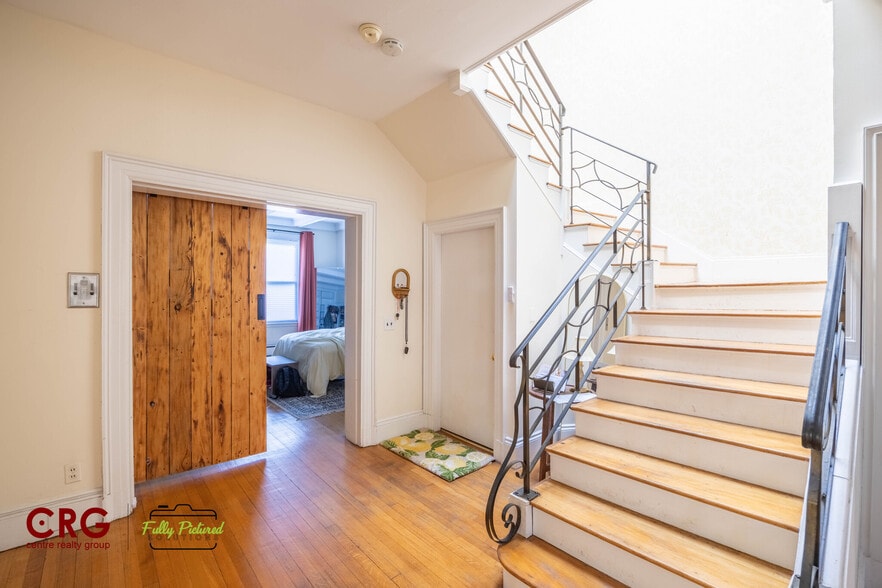 Building Photo - 1714 Beacon St