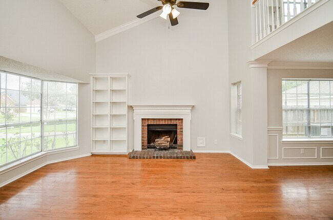 Building Photo - 1206 Green Knoll Dr