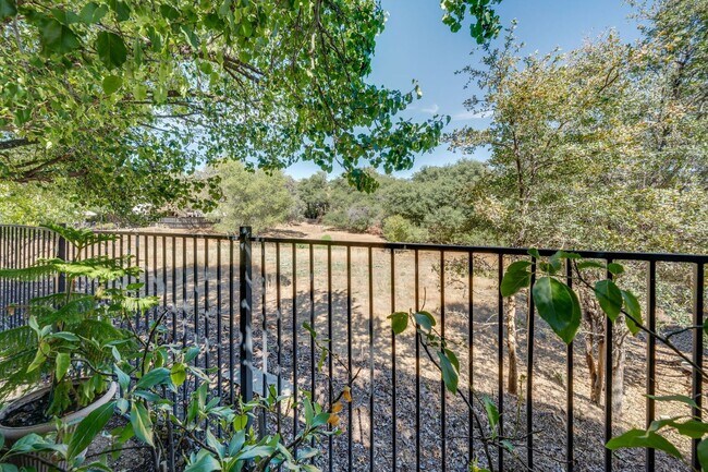 Building Photo - 4011 Prairie Falcon Dr
