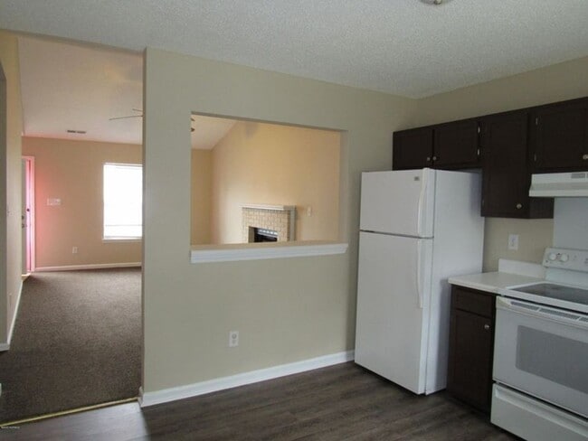 Primary Photo - 2 BR 2 BA Duplex