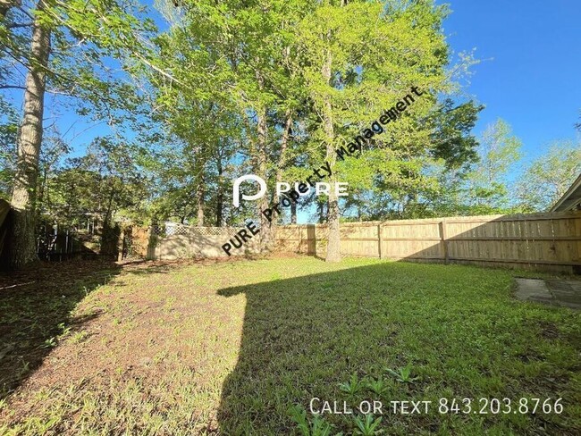 Building Photo - 105 Scaup Ct