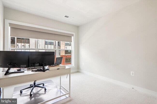 Building Photo - 104 St Ives Pl