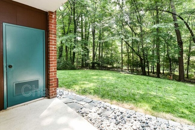 Building Photo - 11831 Shire Ct