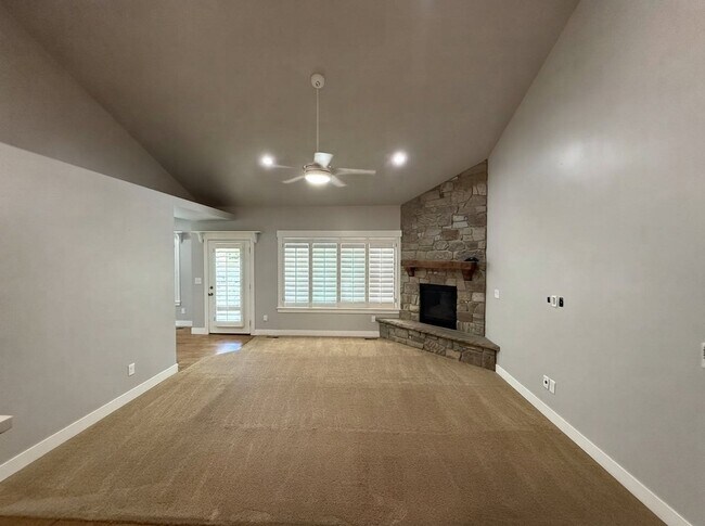 Building Photo - 3474 Wade Ln