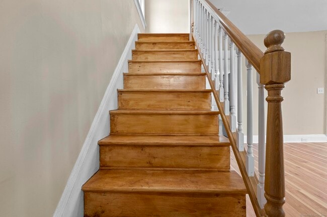 Building Photo - 26 Woodmont Ave