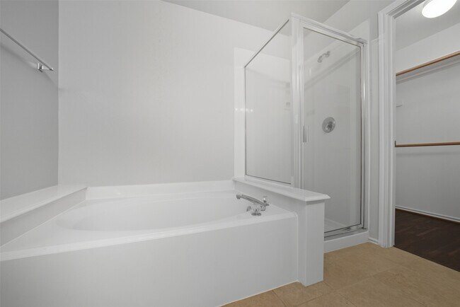 Building Photo - 79 N Walden Elms Cir