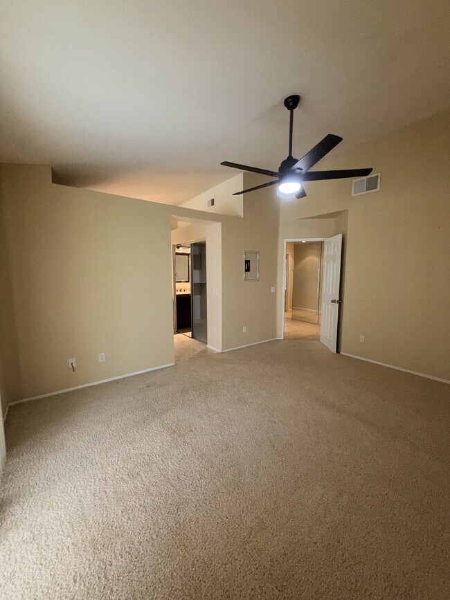 Building Photo - 3-Bedroom Home, Large Rear Yard! La Quinta, Long-term (1 Year) Rental