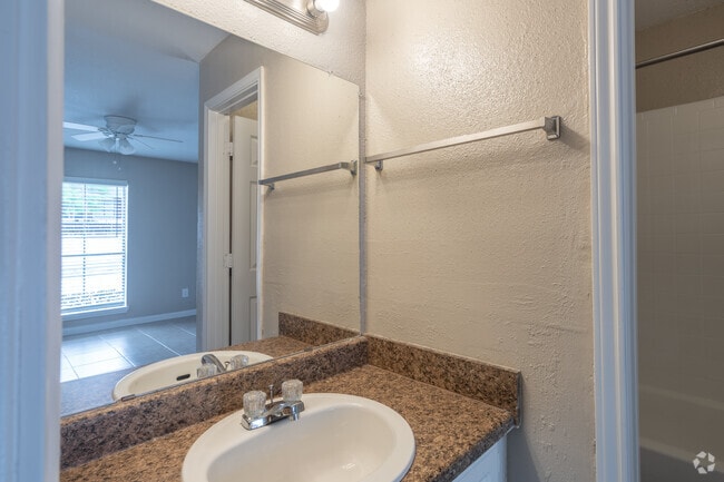 1BR, 1BA - 504SF - Breckenridge At Cityview