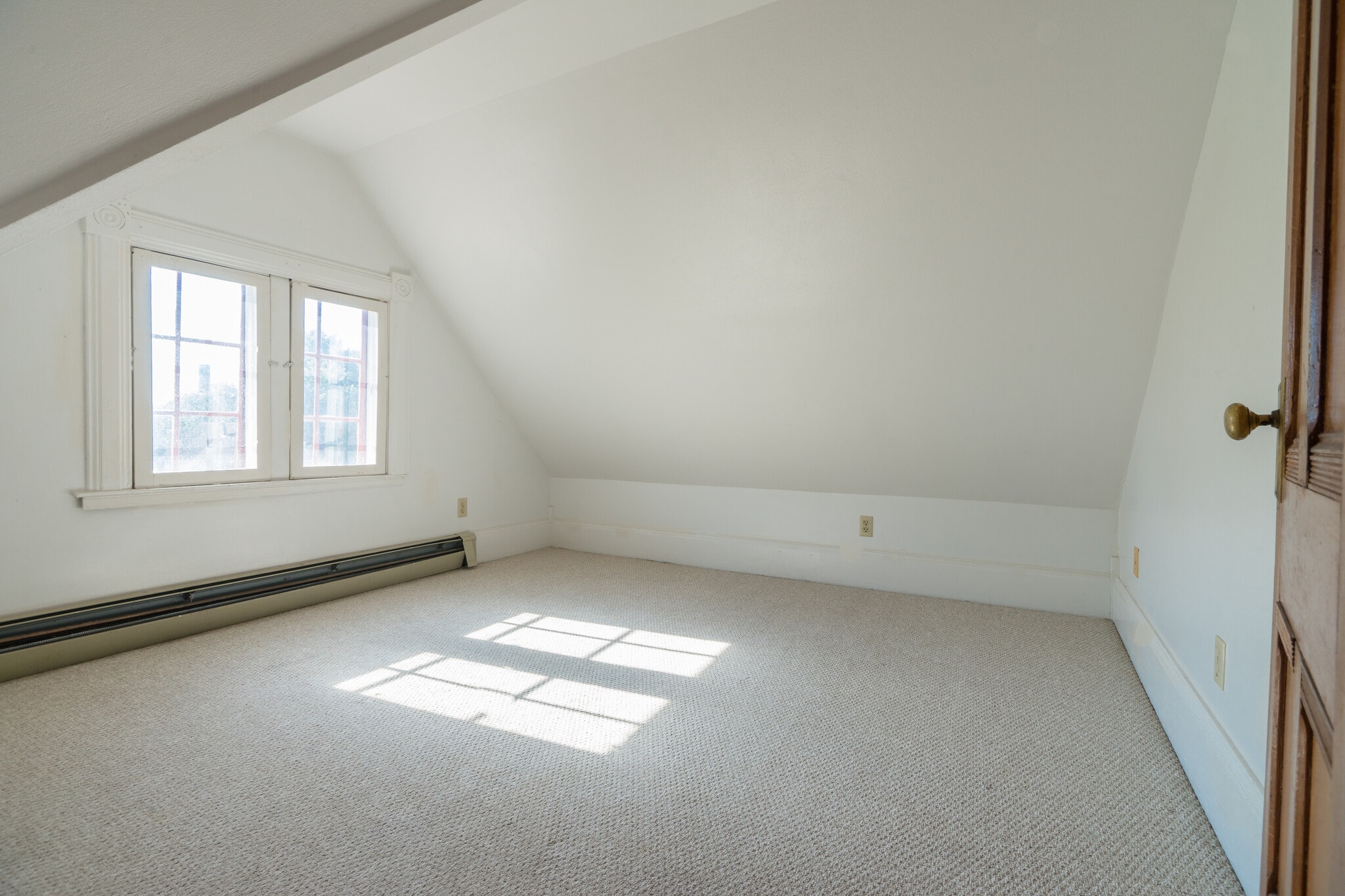 Building Photo - 129 Green St