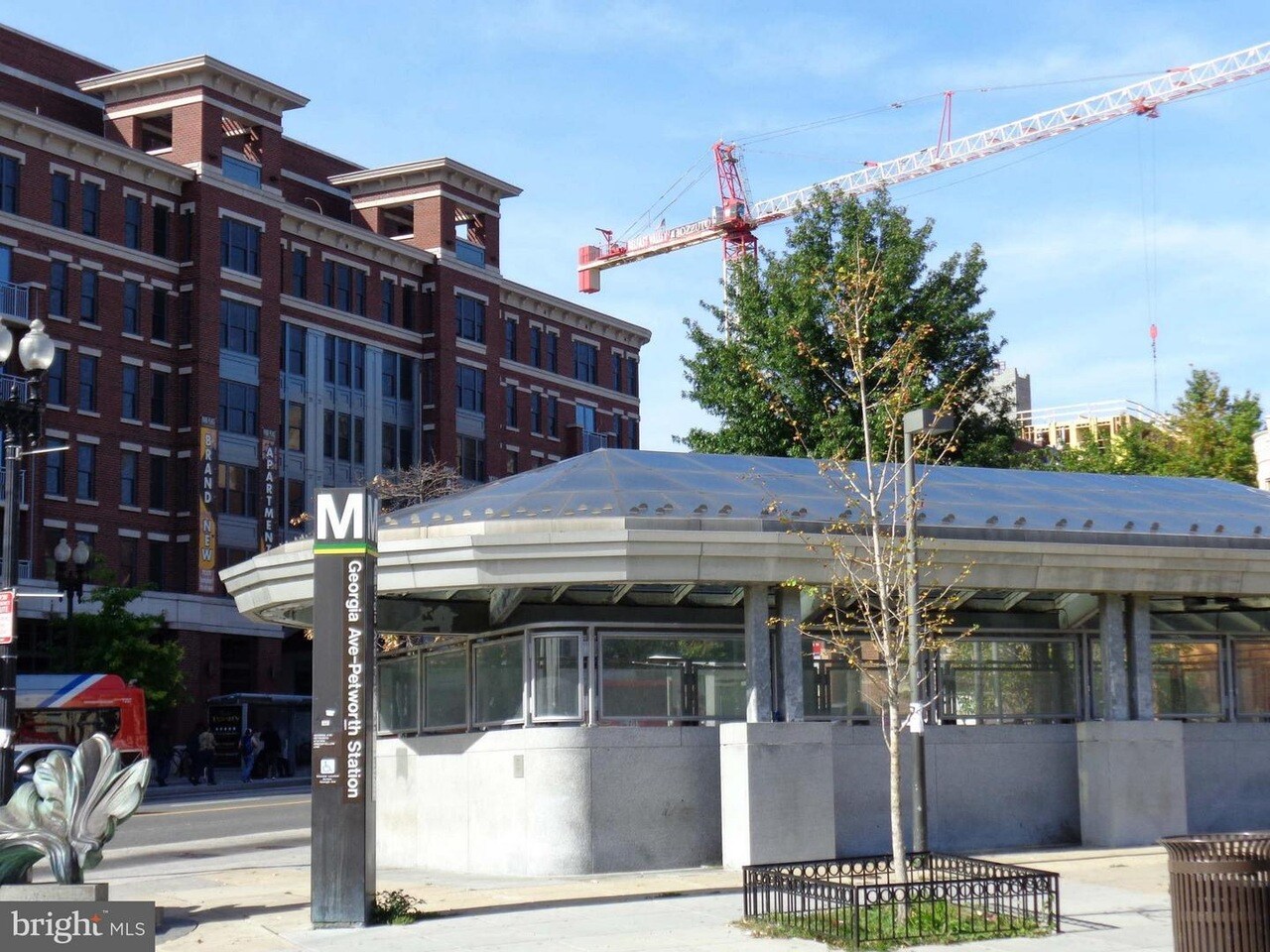 Building Photo - 907 Webster St NW