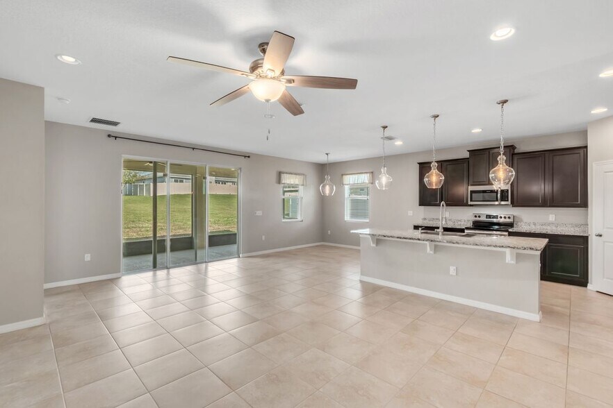 Building Photo - 6278 SW 46th Ave