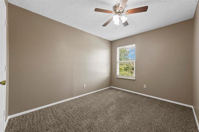 Building Photo - 319 SE 3rd St