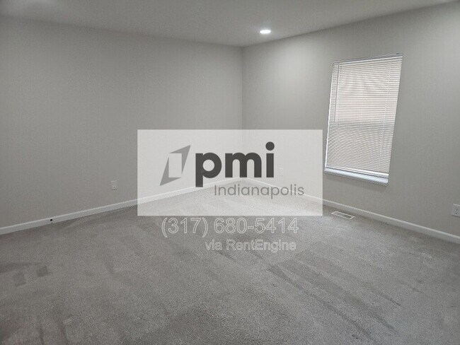 Building Photo - 2826 N Park Ave