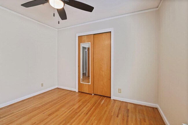 Building Photo - 839 Greg Dr