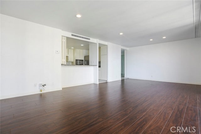 Building Photo - 2170 Century Pk E