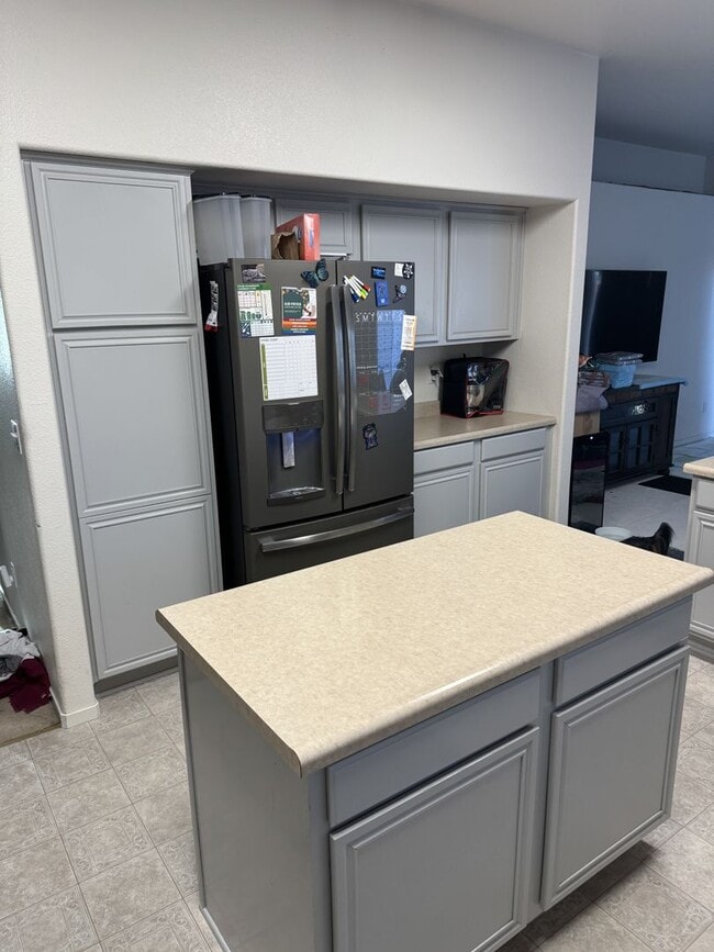 Building Photo - 17605 Alexandria Ct