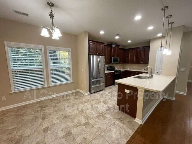 Building Photo - 120 Gazania Way